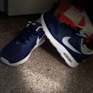 Nike Air Max Tavas